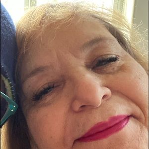 Meet your Posher, Carol